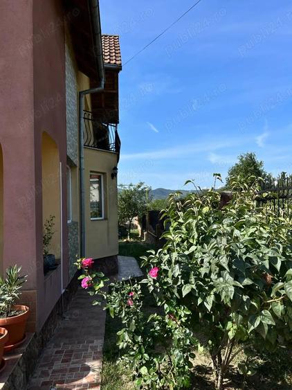 Casă cu 4 camere cu Teren 350 Mp în Goranu