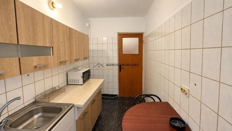 Garsonieră decomandată în Rahova