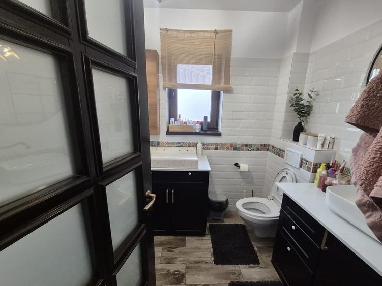 Duplex cu 4 camere cu Canalizare în Cug