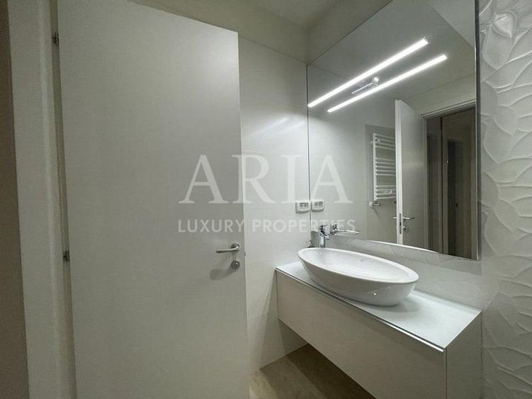 Apartament cu 4 camere decomandat, mobilat în Pipera