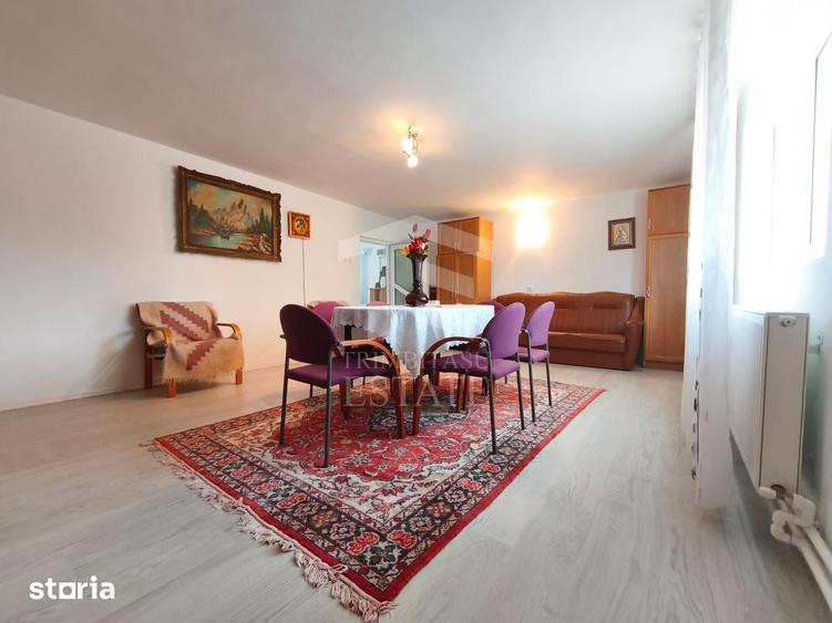 Casă cu 5 camere cu Teren 800 Mp în Central