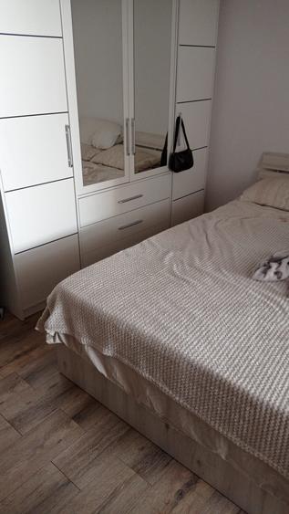 Casă cu 7 camere cu Teren 30 Mp în Lazaret
