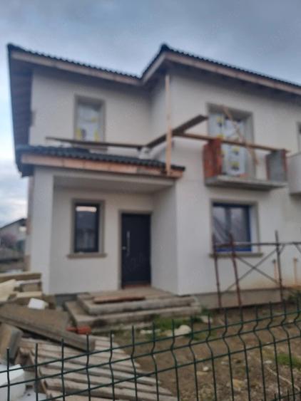 Casă cu 3 camere cu Teren 325 Mp în Șag