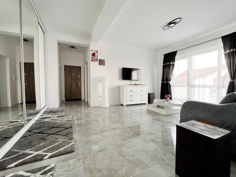 Apartament cu 2 camere decomandat, mobilat în Aradului