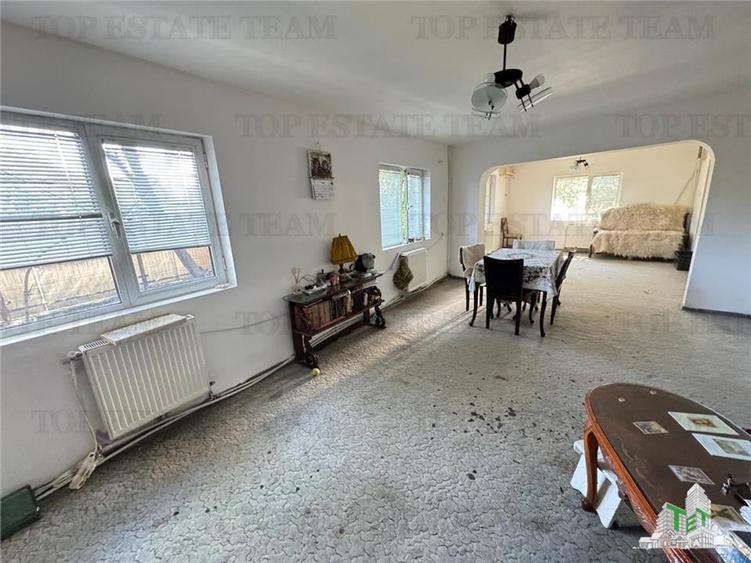 Casă individuală cu 6 camere cu Teren 2000 Mp în Movilița