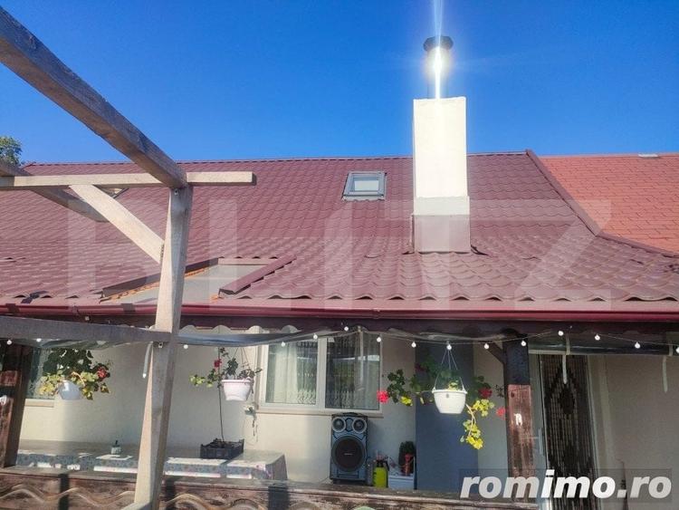 Casă cu 4 camere cu Teren 388 Mp în Siret