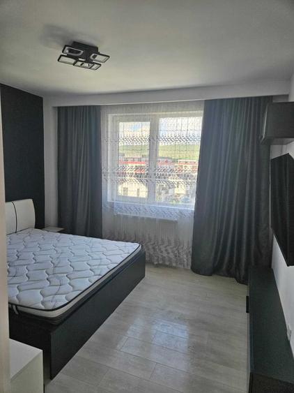 Apartament cu 2 camere semidecomandat în Florești