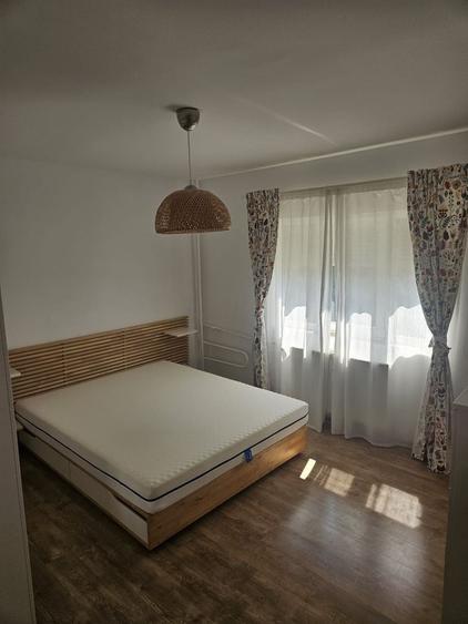 Apartament cu 2 camere decomandat, mobilat în Panduri