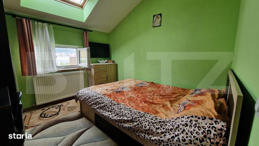 Apartament cu 4 camere semidecomandat în Florești