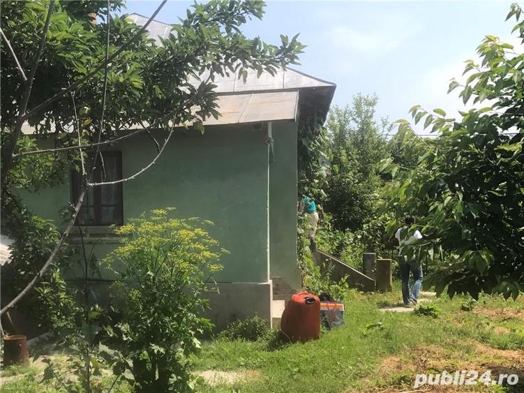 Casă cu 4 camere cu Teren 1000 Mp în Melinești