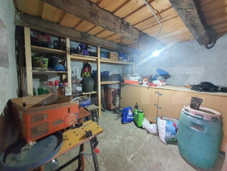 Casă individuală cu 3 camere cu Garaj în Periferie