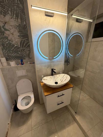 Apartament cu 3 camere decomandat în Torontalului