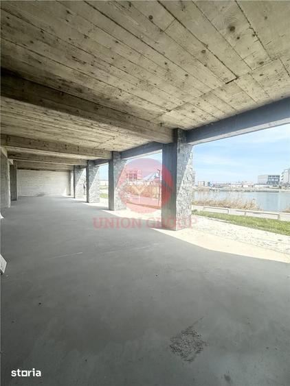 Spațiu comercial, de 250 mp, în Nord