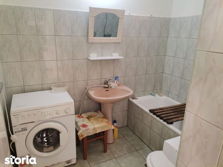 Casă cu 2 camere cu Teren 90 Mp în Central