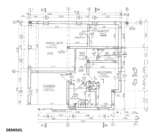 Casă individuală cu 10 camere cu Canalizare în Iris