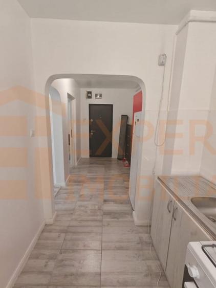 Apartament cu 3 camere circular în Far