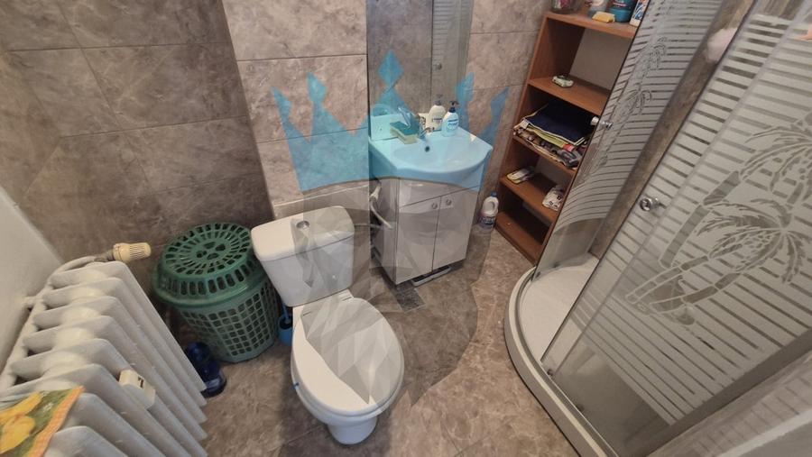 Apartament cu 3 camere decomandat, mobilat în P-ța Unirii