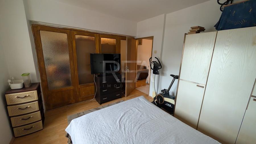 Apartament cu 4 camere decomandat în Brâncoveanu
