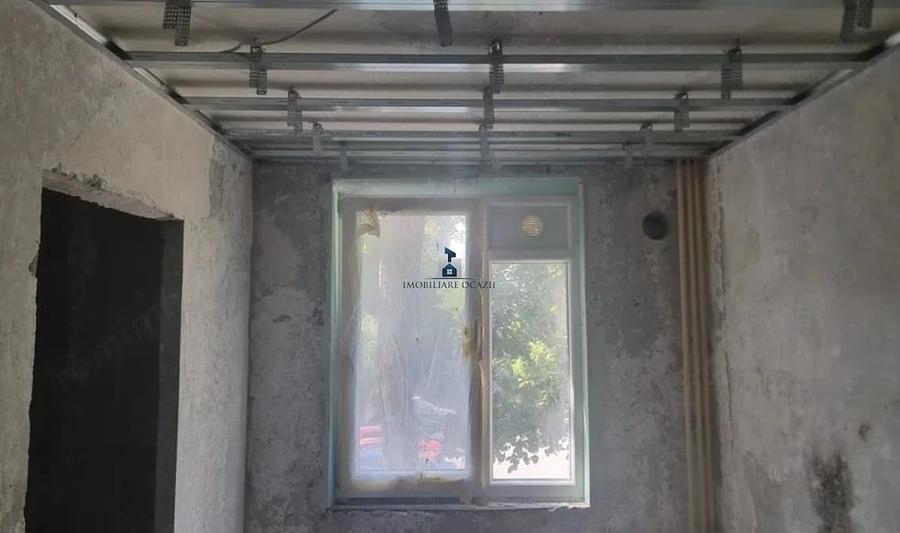 Apartament cu 4 camere decomandat în Giurgiului