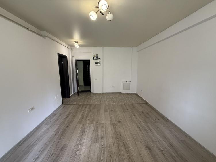 Garsonieră dublă 39mp- living + dormitor + balcon mare - Etaj 1 - 2