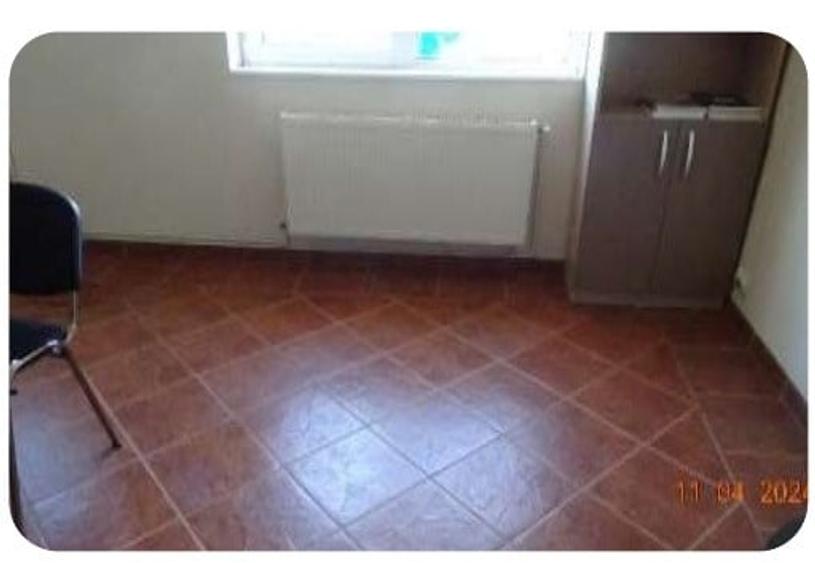 Spațiu comercial, de 286.73001098633 mp, în Sânandrei