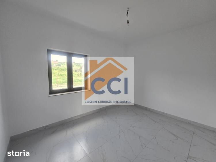 Casă cu 3 camere cu Teren 590 Mp în Sărata