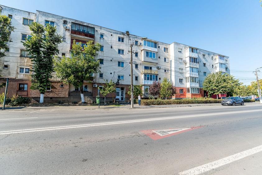 Apartament cu 2 camere semidecomandat, mobilat în 6 Vânători