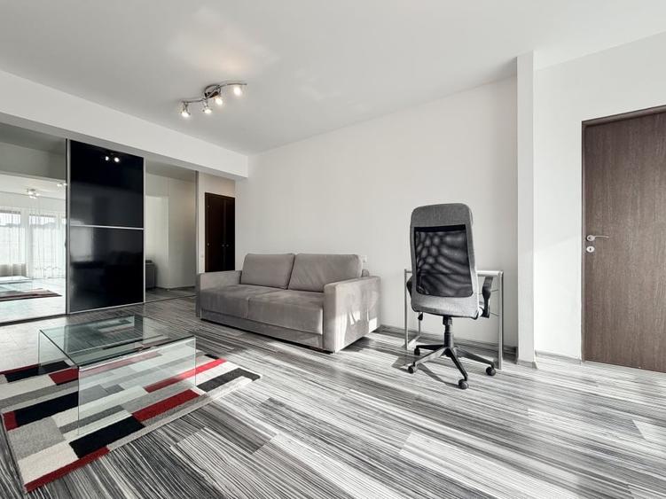 Apartament cu 2 camere semidecomandat, mobilat în Plopilor