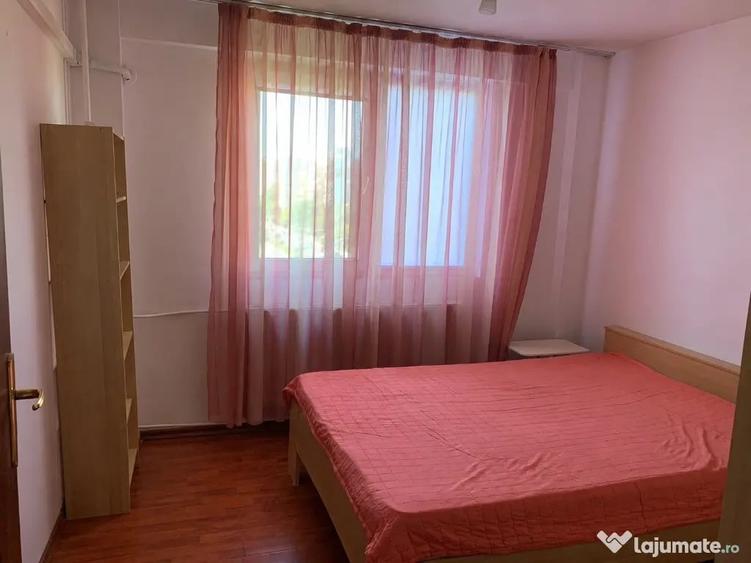 Apartament cu 2 camere semidecomandat în Politehnica