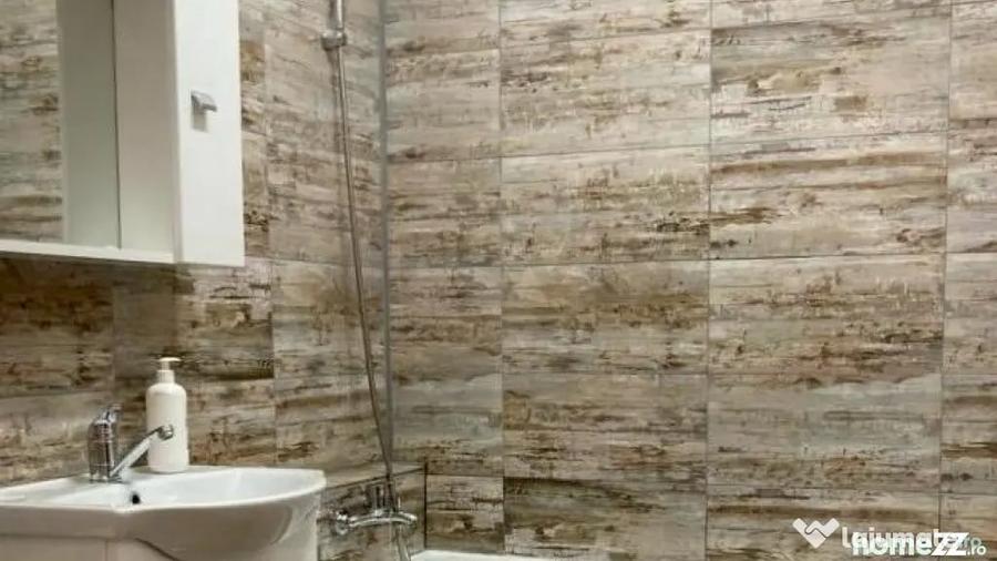 Apartament cu 2 camere semidecomandat în 1 Mai