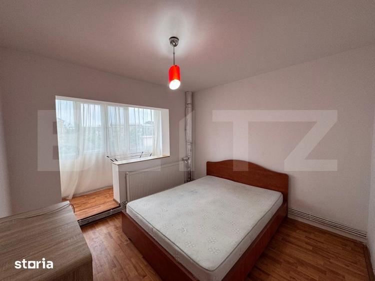 Apartament cu 3 camere decomandat în Sărari