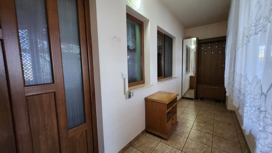 Casă individuală cu 4 camere cu Canalizare în Prundu