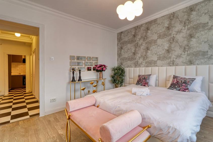 Apartament cu 2 camere decomandat în Moșilor