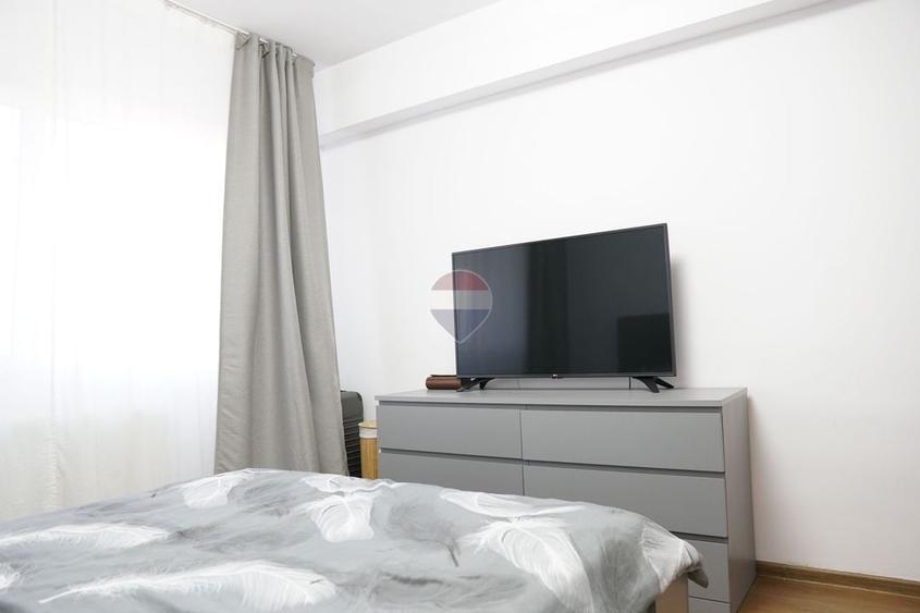 Apartament cu 2 camere decomandat, mobilat în Titan