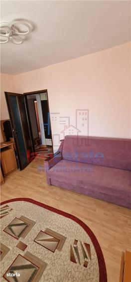 Apartament cu 3 camere decomandat în Mircea cel Bătrân