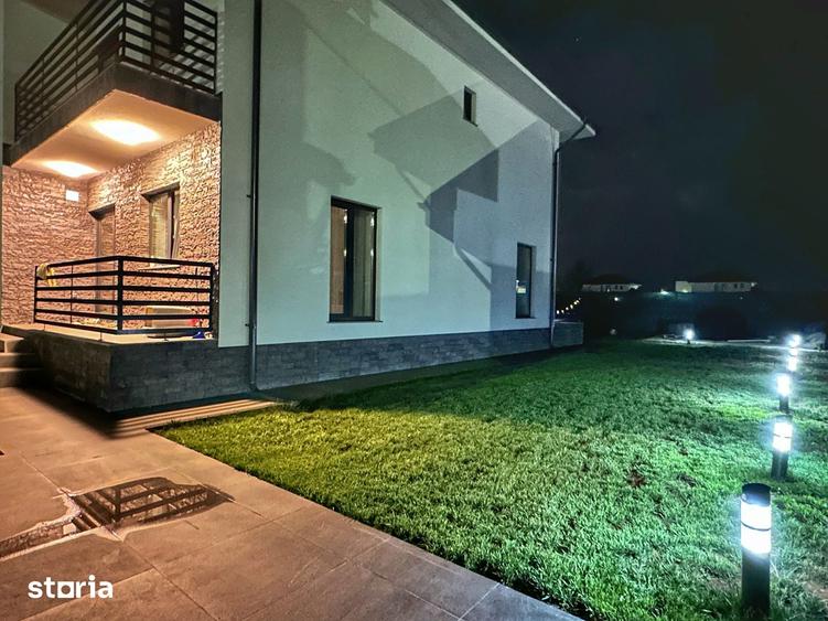Casă cu 5 camere cu Teren 500 Mp în Păulești