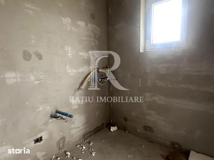 Casă cu 4 camere cu Teren 500 Mp în Sântandrei