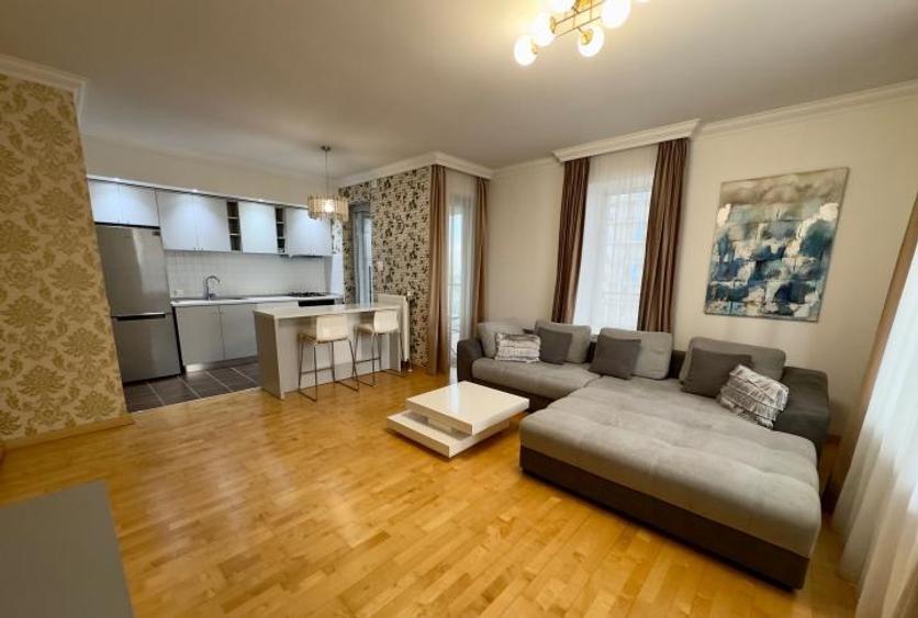 Apartament cu 2 camere decomandat în Splaiul Unirii