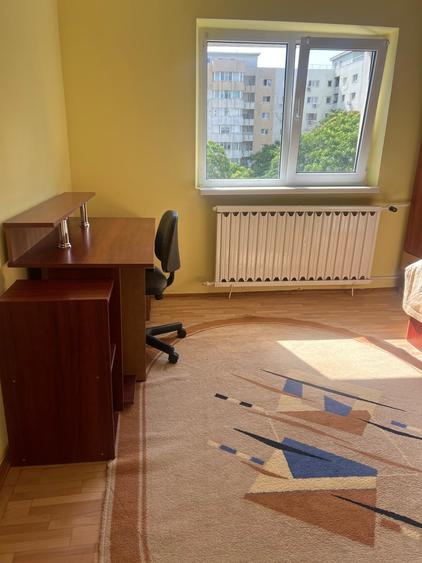 Apartament cu 4 camere decomandat în Timpuri Noi
