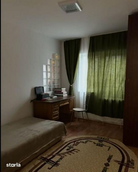 Apartament cu 4 camere în Zorilor