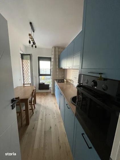 Apartament cu 3 camere decomandat în Apusului