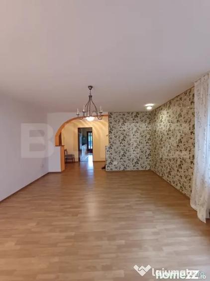 Casă cu 5 camere cu Teren 600 Mp în Central