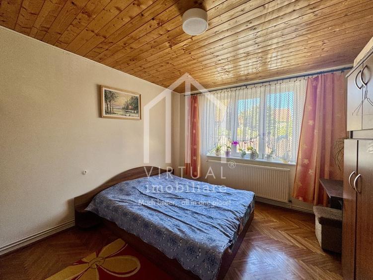 Casă individuală cu 6 camere cu Canalizare în Lupeni
