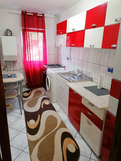 Apartament cu 2 camere decomandat, mobilat în Cug