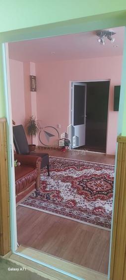 Casă individuală cu 4 camere cu Canalizare în Central