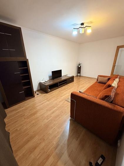 Apartament cu 2 camere decomandat în Sebastian