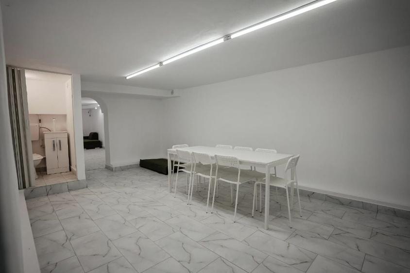 Spațiu comercial, de 72 mp, în Central