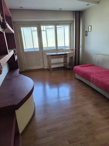 Garsonieră decomandată în Unirii