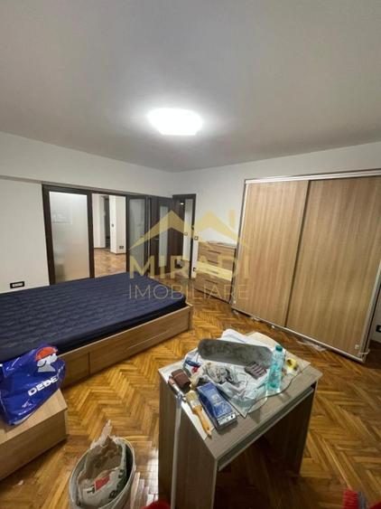 Apartament cu 3 camere în Dacia