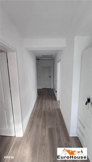Casă cu 4 camere cu Teren 450 Mp în Cetate